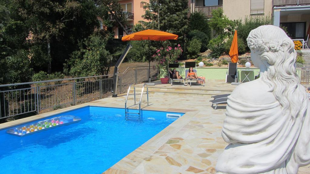 Ferienwohnung Pension Am Weinberg Mainstockheim エクステリア 写真